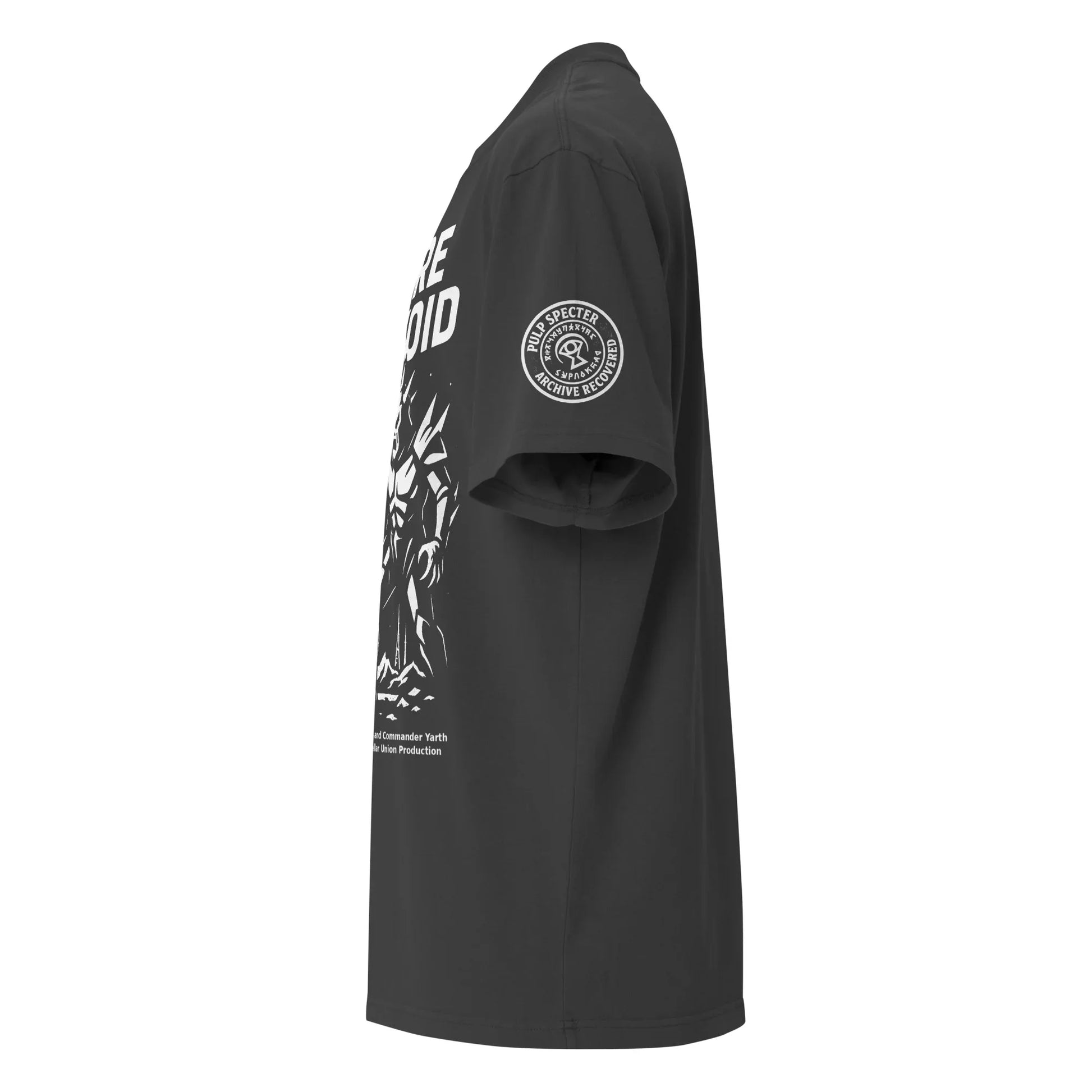 Camiseta oversize con efecto desgastado. Empire of the Void. - PULP SPECTER