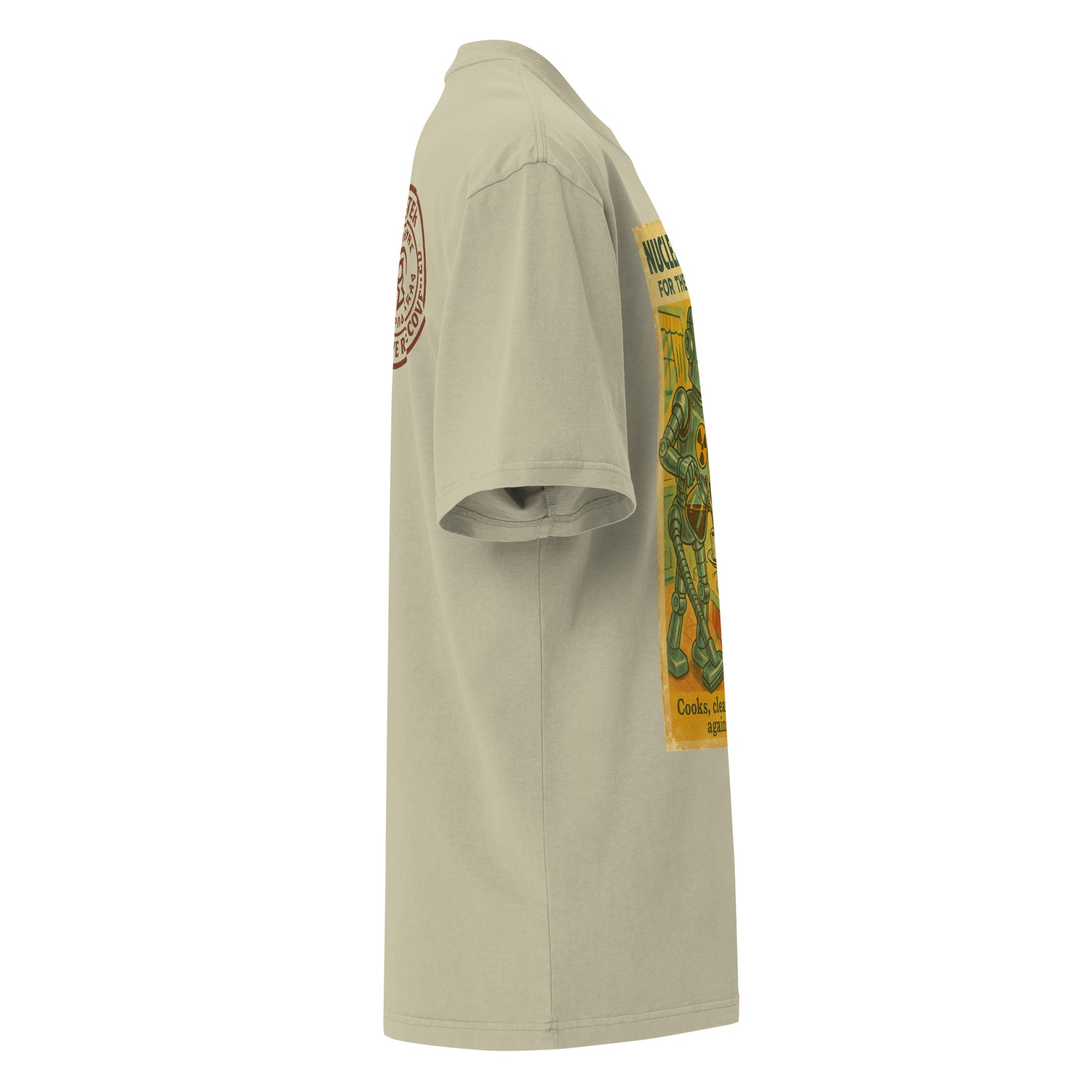 Camiseta oversize con efecto desgastado. Nuclear Servants. - PULP SPECTER