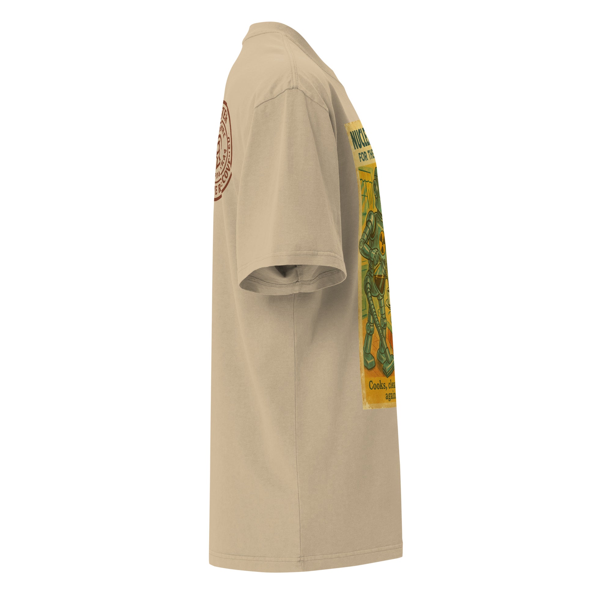 Camiseta oversize con efecto desgastado. Nuclear Servants. - PULP SPECTER