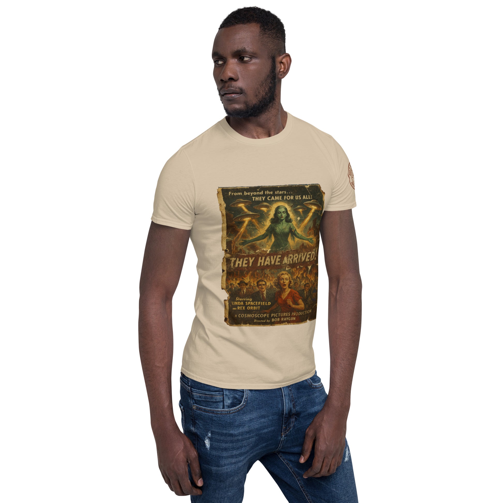 Camiseta de manga corta unisex. They Have Arrived. - PULP SPECTER