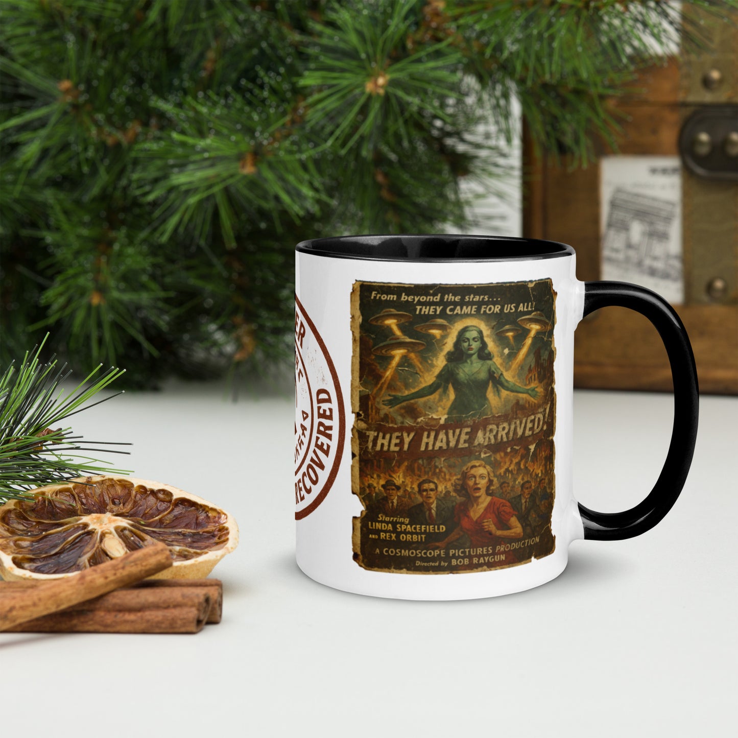 Taza color interior. They Have Arrived. - PULP SPECTER