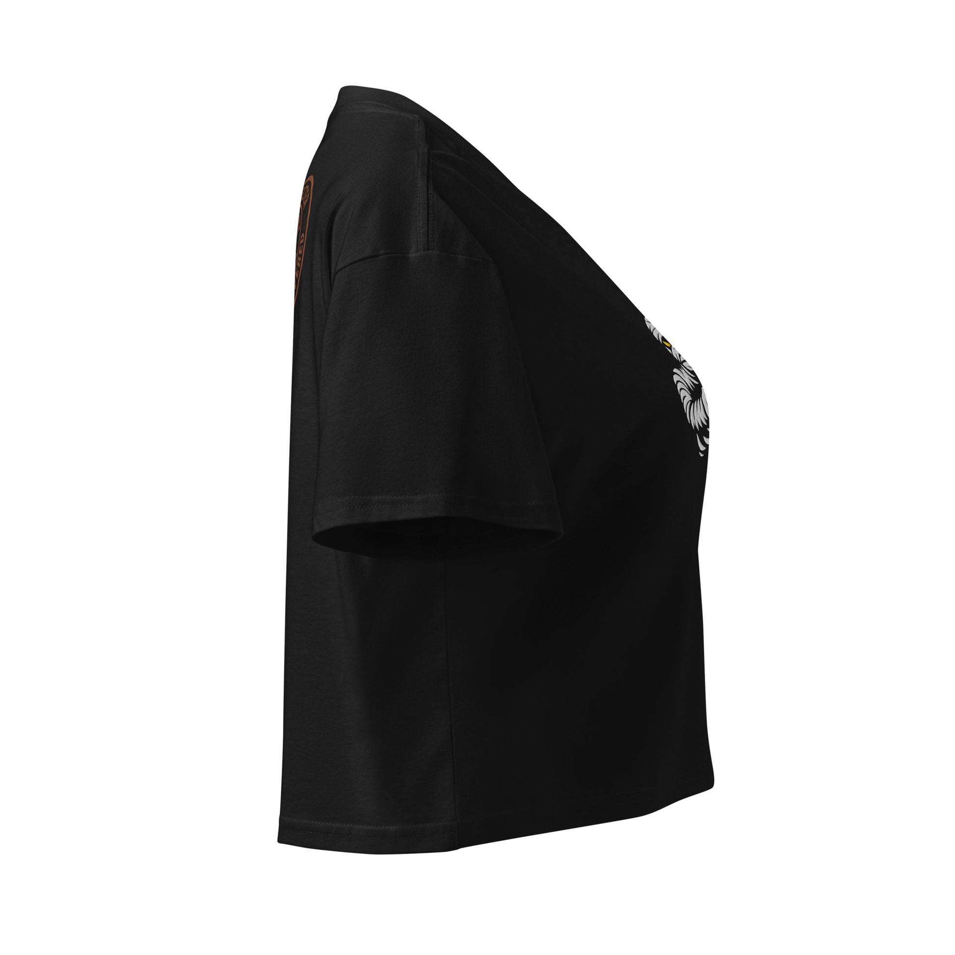 Crop top para mujer. Bordado de momia y Ojo de Osiris + Impresión trasera. The Curse of the Black Valley. - PULP SPECTER